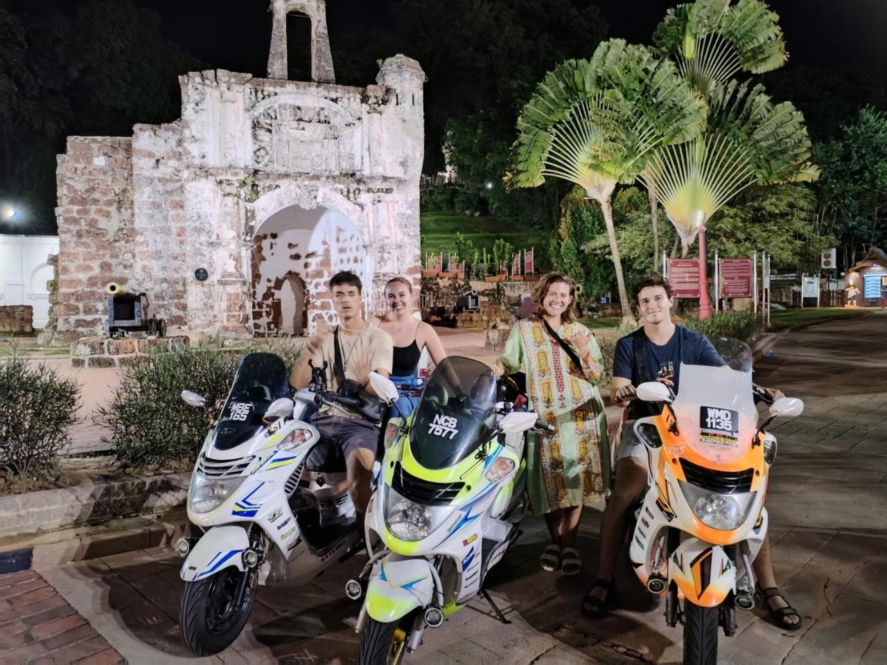 ホテル Ringo'S Foyer Malacca エクステリア 写真